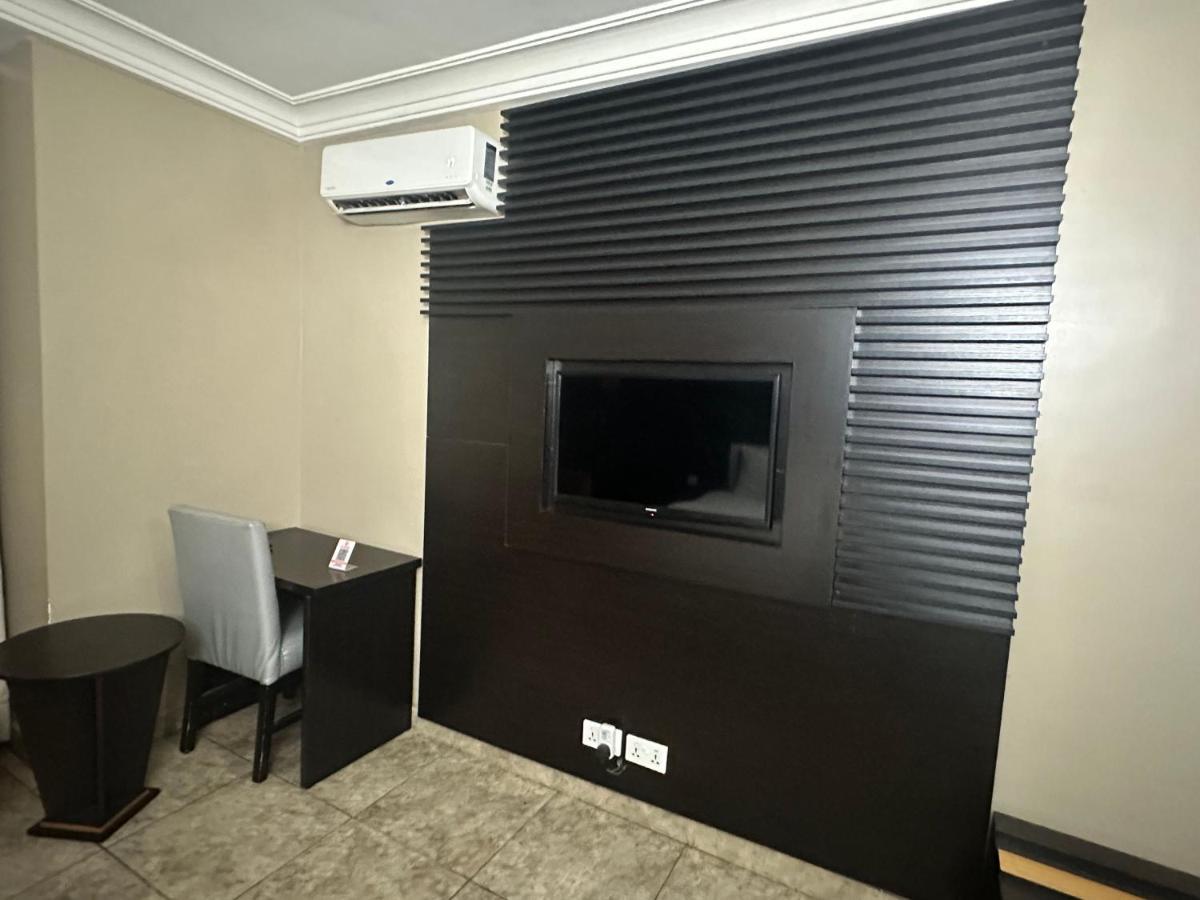 Msquare Hotel Gra Ikeja Exterior foto